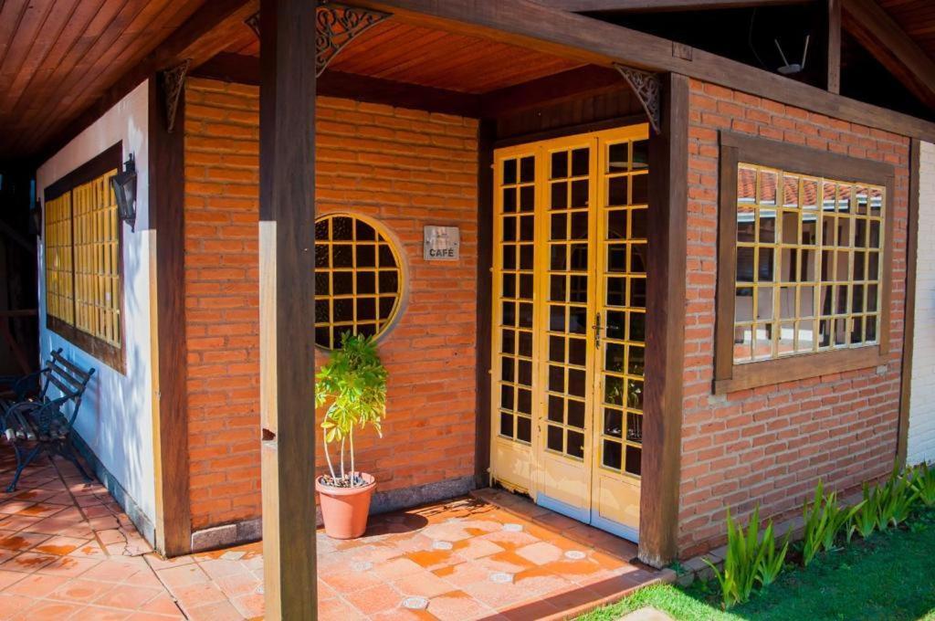 Galeria Hotel Pousada Jaguariuna Exterior photo